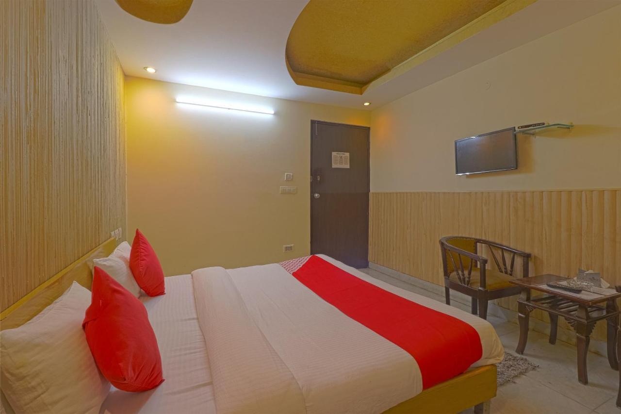 Oyo 834 Shree Balaji Hotel Фарідабад Екстер'єр фото